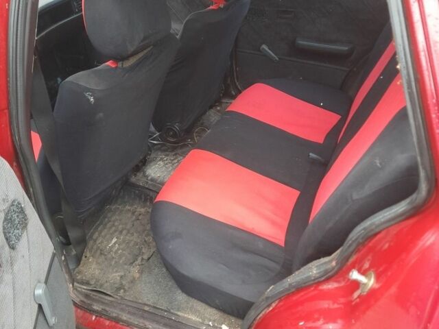 Красный ВАЗ 2105, объемом двигателя 1.5 л и пробегом 100 тыс. км за 750 $, фото 5 на Automoto.ua