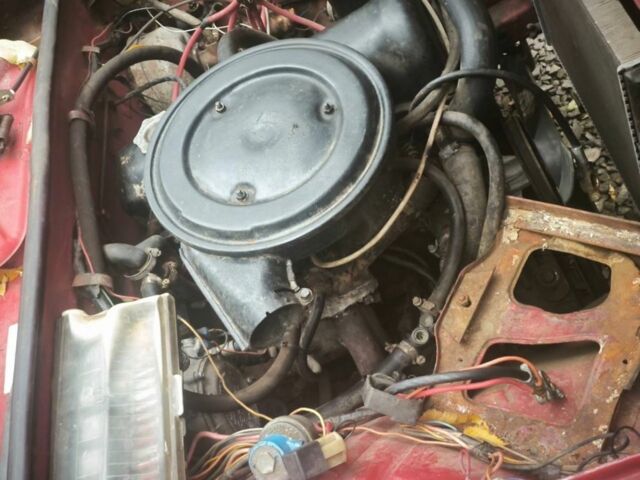 Красный ВАЗ 2105, объемом двигателя 0 л и пробегом 3 тыс. км за 596 $, фото 7 на Automoto.ua