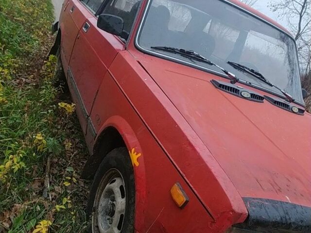 Красный ВАЗ 2105, объемом двигателя 1.3 л и пробегом 678 тыс. км за 350 $, фото 3 на Automoto.ua
