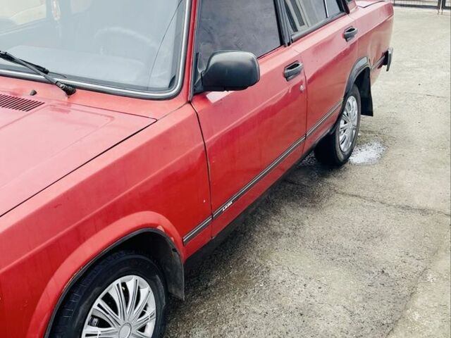 Красный ВАЗ 2105, объемом двигателя 1.3 л и пробегом 200 тыс. км за 715 $, фото 4 на Automoto.ua