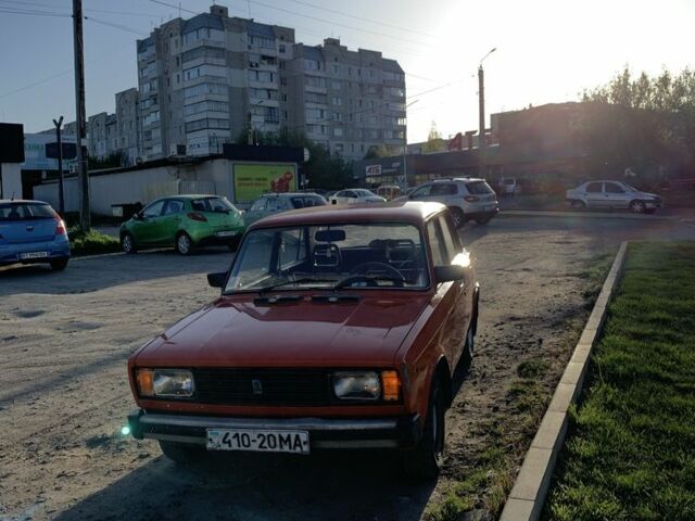 Красный ВАЗ 2105, объемом двигателя 1.3 л и пробегом 89 тыс. км за 550 $, фото 1 на Automoto.ua