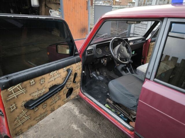 Красный ВАЗ 2105, объемом двигателя 0 л и пробегом 166 тыс. км за 40000 $, фото 7 на Automoto.ua