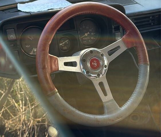 Красный ВАЗ 2105, объемом двигателя 1.3 л и пробегом 40 тыс. км за 708 $, фото 1 на Automoto.ua