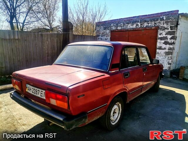 Красный ВАЗ 2105, объемом двигателя 13 л и пробегом 150 тыс. км за 550 $, фото 5 на Automoto.ua