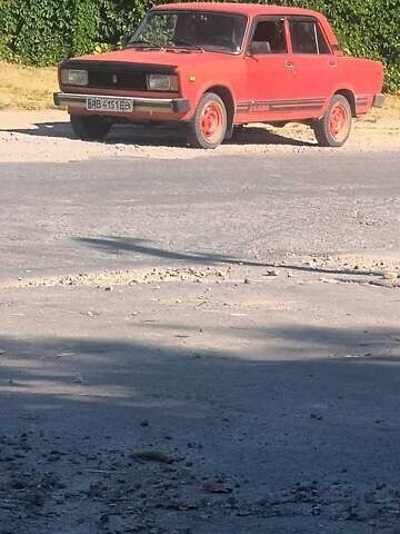 Красный ВАЗ 2105, объемом двигателя 1.2 л и пробегом 27 тыс. км за 900 $, фото 1 на Automoto.ua