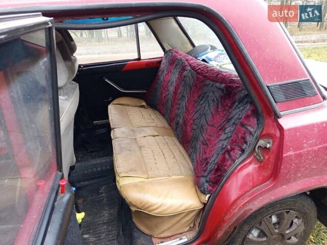 Красный ВАЗ 2105, объемом двигателя 1.5 л и пробегом 24 тыс. км за 428 $, фото 5 на Automoto.ua