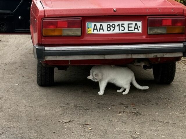 Красный ВАЗ 2105, объемом двигателя 1.3 л и пробегом 40 тыс. км за 708 $, фото 5 на Automoto.ua