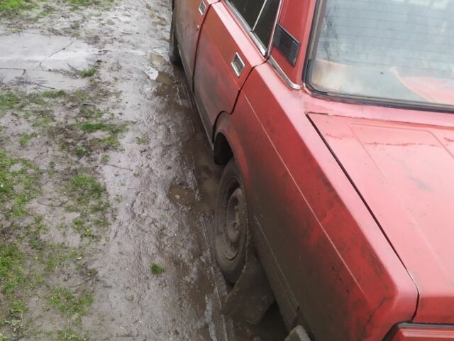 Красный ВАЗ 2105, объемом двигателя 1.3 л и пробегом 123 тыс. км за 474 $, фото 1 на Automoto.ua