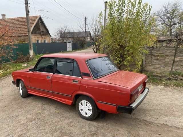 Красный ВАЗ 2105, объемом двигателя 1.3 л и пробегом 777 тыс. км за 525 $, фото 2 на Automoto.ua