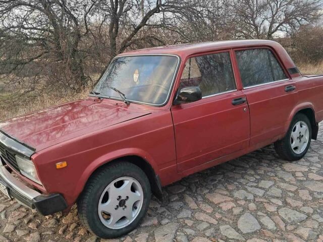 Красный ВАЗ 2105, объемом двигателя 1.3 л и пробегом 10 тыс. км за 760 $, фото 1 на Automoto.ua