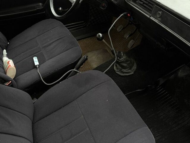 Красный ВАЗ 2105, объемом двигателя 1.3 л и пробегом 40 тыс. км за 708 $, фото 19 на Automoto.ua