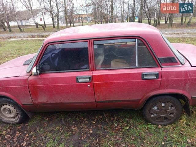 Красный ВАЗ 2105, объемом двигателя 1.5 л и пробегом 24 тыс. км за 428 $, фото 4 на Automoto.ua