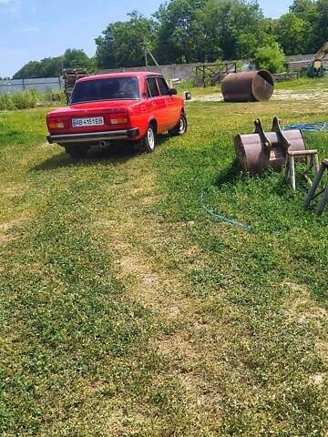 Красный ВАЗ 2105, объемом двигателя 1.2 л и пробегом 27 тыс. км за 900 $, фото 3 на Automoto.ua