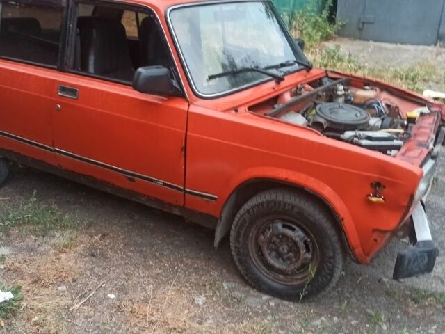 Красный ВАЗ 2105, объемом двигателя 0 л и пробегом 130 тыс. км за 410 $, фото 6 на Automoto.ua