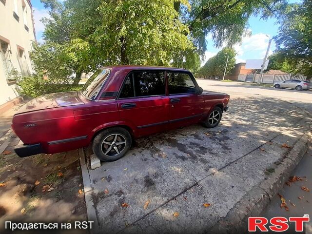 Красный ВАЗ 2105, объемом двигателя 1.3 л и пробегом 47 тыс. км за 1100 $, фото 4 на Automoto.ua