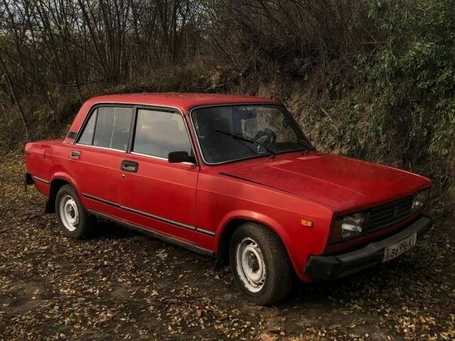 Красный ВАЗ 2105, объемом двигателя 1.5 л и пробегом 120 тыс. км за 332 $, фото 3 на Automoto.ua