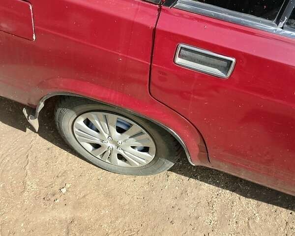 ВАЗ 2105 1988 в Александрие на Automoto.ua Красный ВАЗ 2105, объемом двигателя 1 л и пробегом 40 тыс. км за 840 $, фото 15 на Automoto.ua