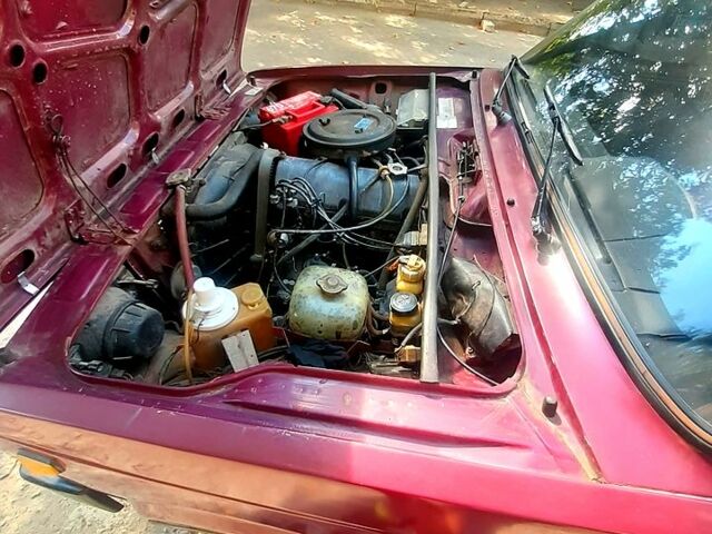 Красный ВАЗ 2105, объемом двигателя 1.3 л и пробегом 47 тыс. км за 1100 $, фото 1 на Automoto.ua