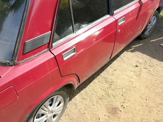 Красный ВАЗ 2105, объемом двигателя 1 л и пробегом 40 тыс. км за 840 $, фото 4 на Automoto.ua