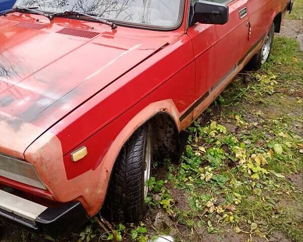 Красный ВАЗ 2105, объемом двигателя 1.3 л и пробегом 42 тыс. км за 472 $, фото 1 на Automoto.ua
