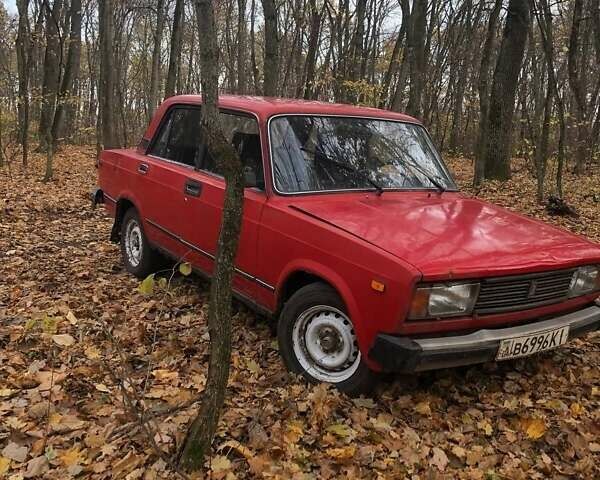 Красный ВАЗ 2105, объемом двигателя 1.5 л и пробегом 120 тыс. км за 332 $, фото 3 на Automoto.ua