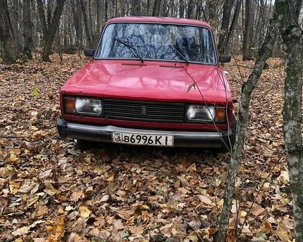 Красный ВАЗ 2105, объемом двигателя 1.5 л и пробегом 120 тыс. км за 332 $, фото 4 на Automoto.ua