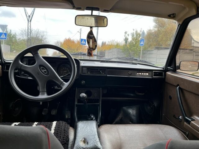 Красный ВАЗ 2105, объемом двигателя 1.3 л и пробегом 63 тыс. км за 999 $, фото 7 на Automoto.ua