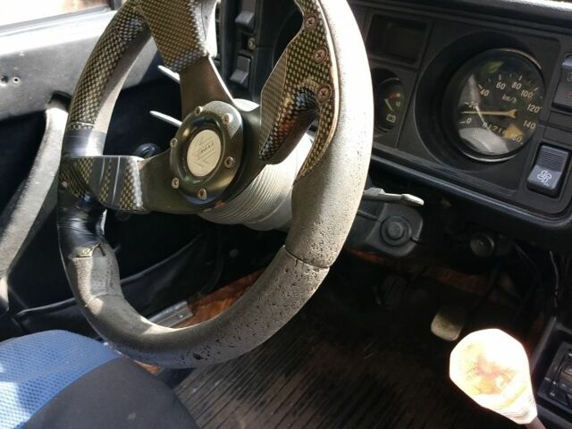 Красный ВАЗ 2105, объемом двигателя 1 л и пробегом 40 тыс. км за 840 $, фото 5 на Automoto.ua