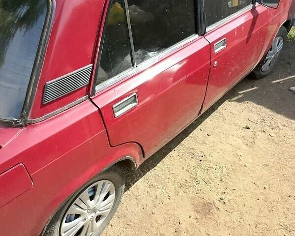 ВАЗ 2105 1988 в Александрие на Automoto.ua Красный ВАЗ 2105, объемом двигателя 1 л и пробегом 40 тыс. км за 840 $, фото 3 на Automoto.ua