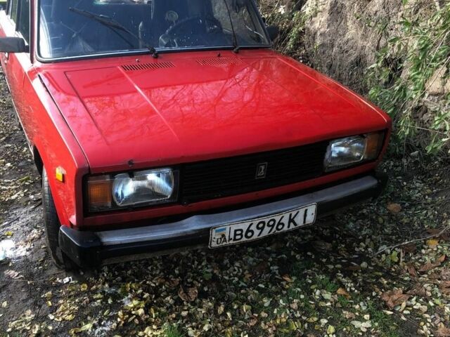 Красный ВАЗ 2105, объемом двигателя 1.5 л и пробегом 120 тыс. км за 332 $, фото 1 на Automoto.ua