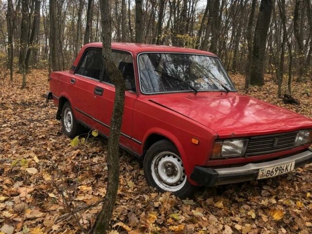 Красный ВАЗ 2105, объемом двигателя 1.5 л и пробегом 120 тыс. км за 332 $, фото 11 на Automoto.ua