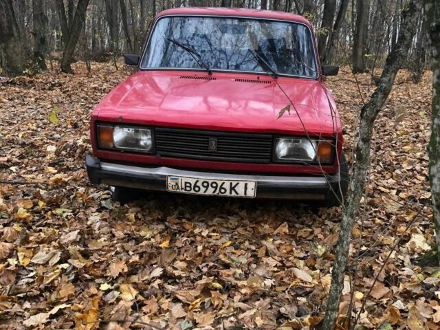 Красный ВАЗ 2105, объемом двигателя 1.5 л и пробегом 120 тыс. км за 332 $, фото 7 на Automoto.ua