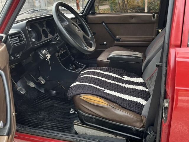 Красный ВАЗ 2105, объемом двигателя 1.3 л и пробегом 63 тыс. км за 999 $, фото 5 на Automoto.ua