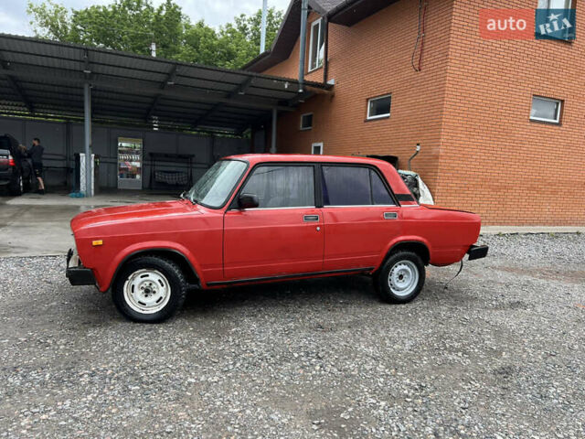 Красный ВАЗ 2105, объемом двигателя 1.3 л и пробегом 120 тыс. км за 999 $, фото 1 на Automoto.ua