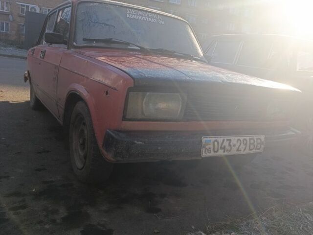 Красный ВАЗ 2105, объемом двигателя 1.5 л и пробегом 19 тыс. км за 355 $, фото 5 на Automoto.ua