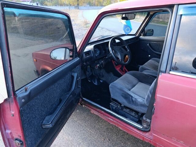 ВАЗ 2105 1989 в Вышгороде на Automoto.ua Красный ВАЗ 2105, объемом двигателя 1.3 л и пробегом 3 тыс. км за 468 $, фото 8 на Automoto.ua