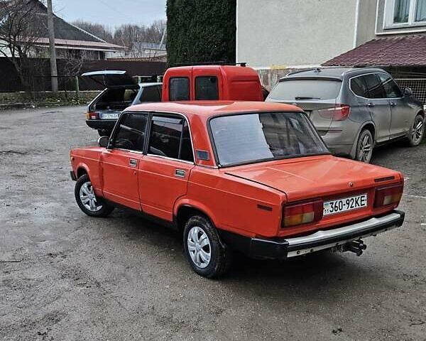 Красный ВАЗ 2105, объемом двигателя 1.3 л и пробегом 200 тыс. км за 600 $, фото 2 на Automoto.ua