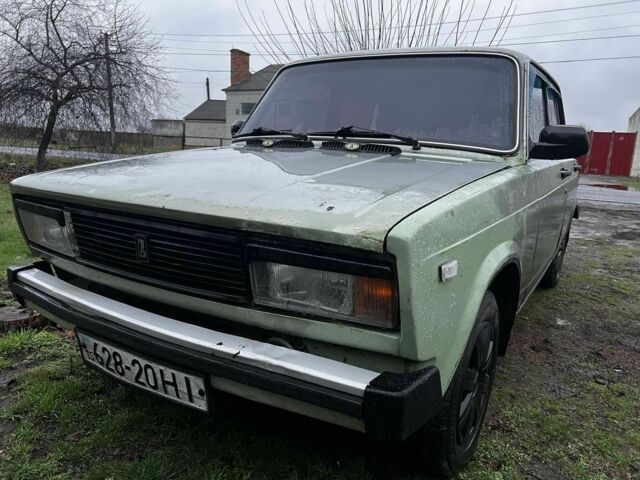 Красный ВАЗ 2105, объемом двигателя 0 л и пробегом 2 тыс. км за 567 $, фото 1 на Automoto.ua