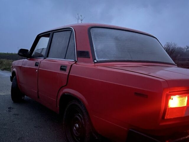 Красный ВАЗ 2105, объемом двигателя 1.3 л и пробегом 777 тыс. км за 700 $, фото 5 на Automoto.ua