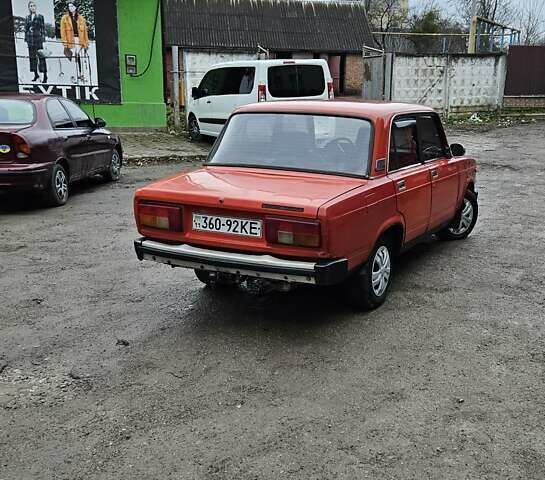 Красный ВАЗ 2105, объемом двигателя 1.3 л и пробегом 200 тыс. км за 600 $, фото 3 на Automoto.ua