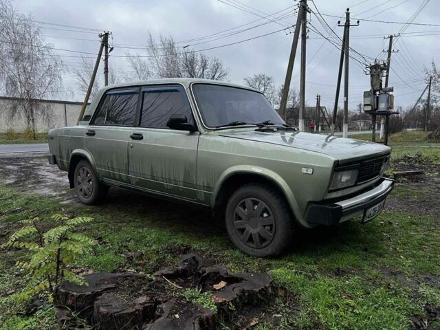 Красный ВАЗ 2105, объемом двигателя 0 л и пробегом 2 тыс. км за 567 $, фото 3 на Automoto.ua