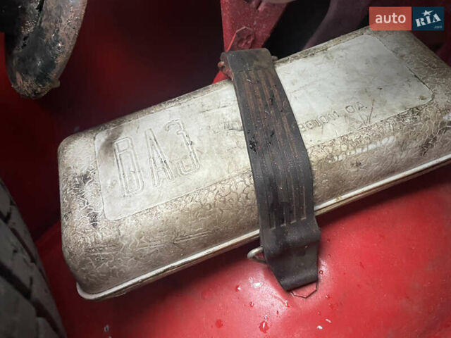 Красный ВАЗ 2105, объемом двигателя 1.3 л и пробегом 260 тыс. км за 1100 $, фото 49 на Automoto.ua