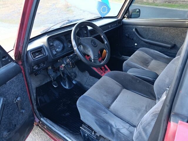 ВАЗ 2105 1989 в Вышгороде на Automoto.ua Красный ВАЗ 2105, объемом двигателя 1.3 л и пробегом 3 тыс. км за 468 $, фото 9 на Automoto.ua