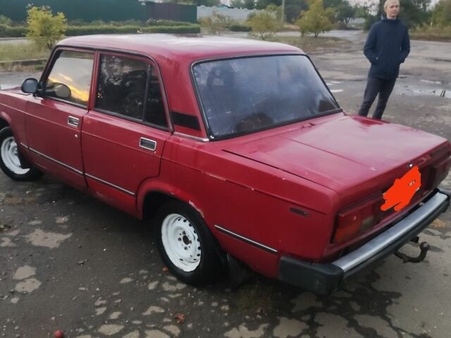 Красный ВАЗ 2105, объемом двигателя 1.3 л и пробегом 50 тыс. км за 597 $, фото 2 на Automoto.ua