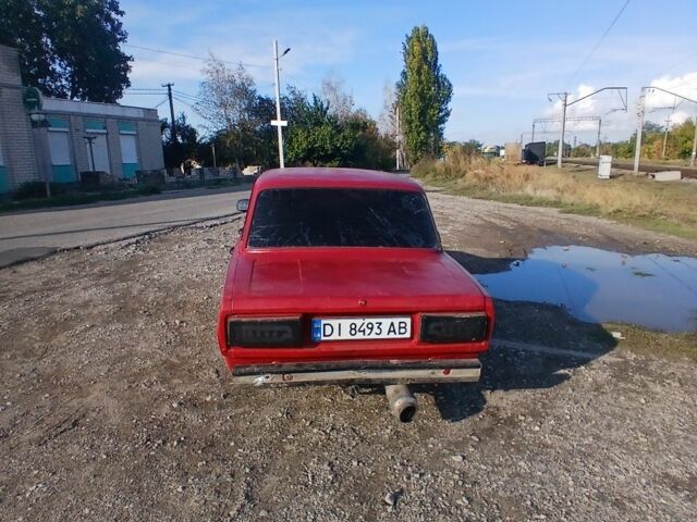 Красный ВАЗ 2105, объемом двигателя 1.5 л и пробегом 100 тыс. км за 546 $, фото 2 на Automoto.ua