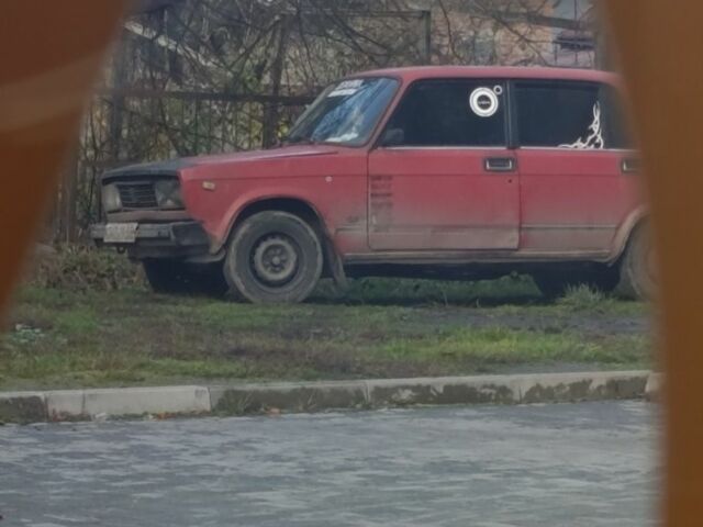 Красный ВАЗ 2105, объемом двигателя 1.5 л и пробегом 19 тыс. км за 355 $, фото 4 на Automoto.ua