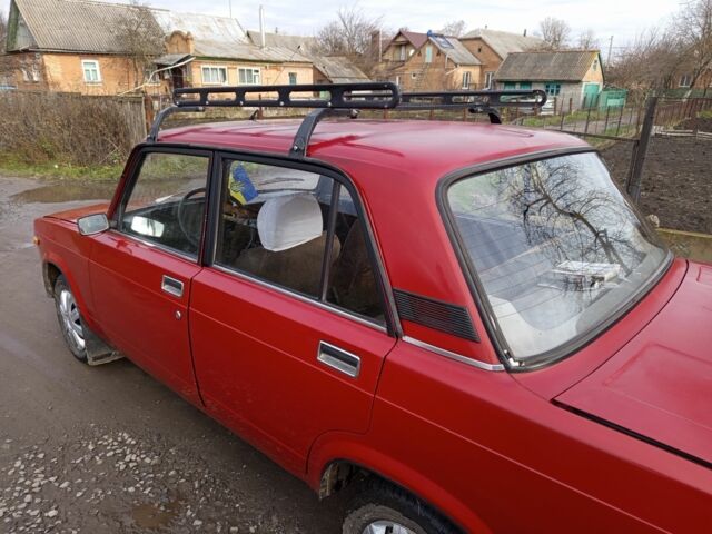 Красный ВАЗ 2105, объемом двигателя 2 л и пробегом 200 тыс. км за 709 $, фото 5 на Automoto.ua