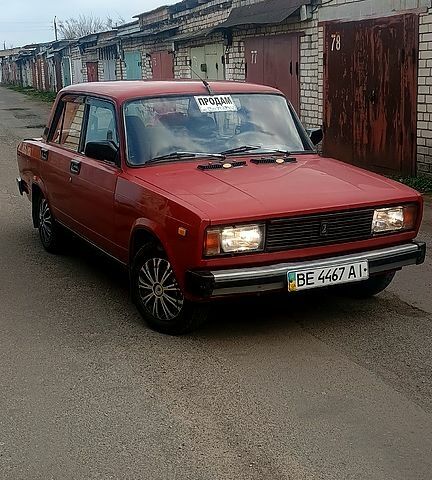 Красный ВАЗ 2105, объемом двигателя 1.3 л и пробегом 104 тыс. км за 999 $, фото 2 на Automoto.ua