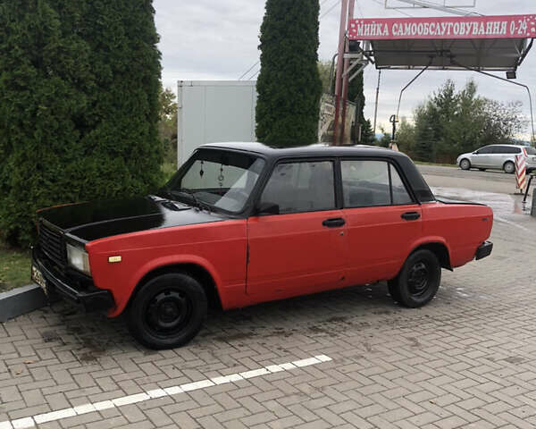 Красный ВАЗ 2105, объемом двигателя 1.5 л и пробегом 67 тыс. км за 550 $, фото 2 на Automoto.ua