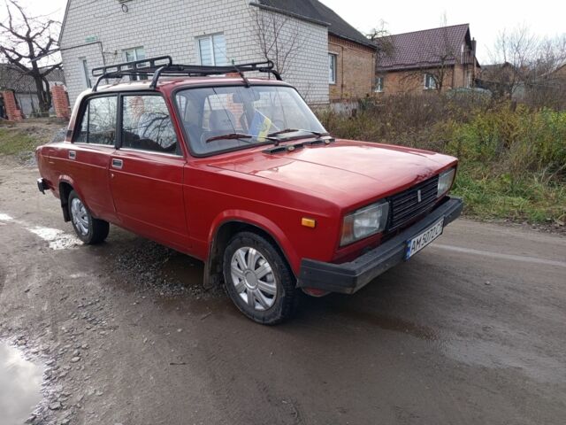 Красный ВАЗ 2105, объемом двигателя 2 л и пробегом 200 тыс. км за 709 $, фото 7 на Automoto.ua